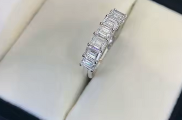 14kt Gold Emerald Cut Diamond Wedding Band 1.67cttw; VS1-2, DEF