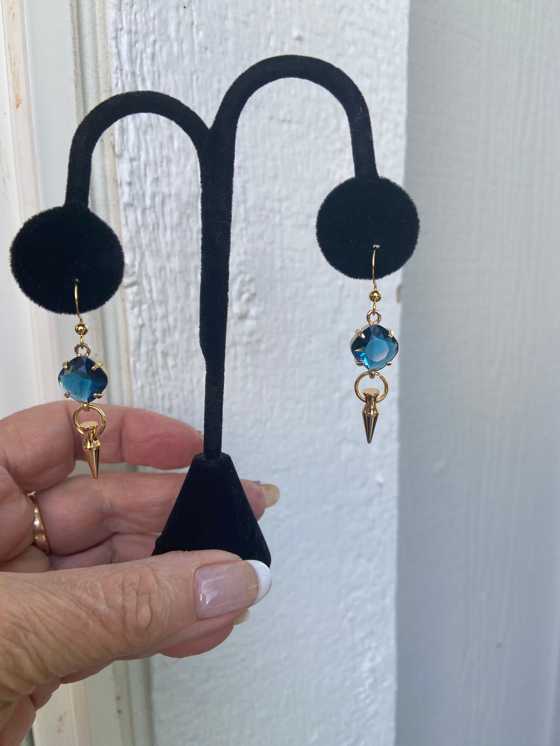 Fun, Sparkly, Colorful Summer Earrings!