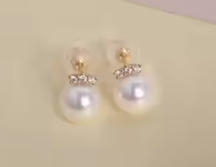 Lovely 14kt Akoya Pearl and Diamonds Earring and Pendant Set